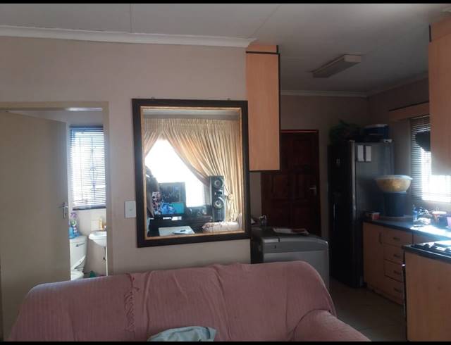 2 BEDROOM HOUSE SOLD IN SOSHANGUVE XX